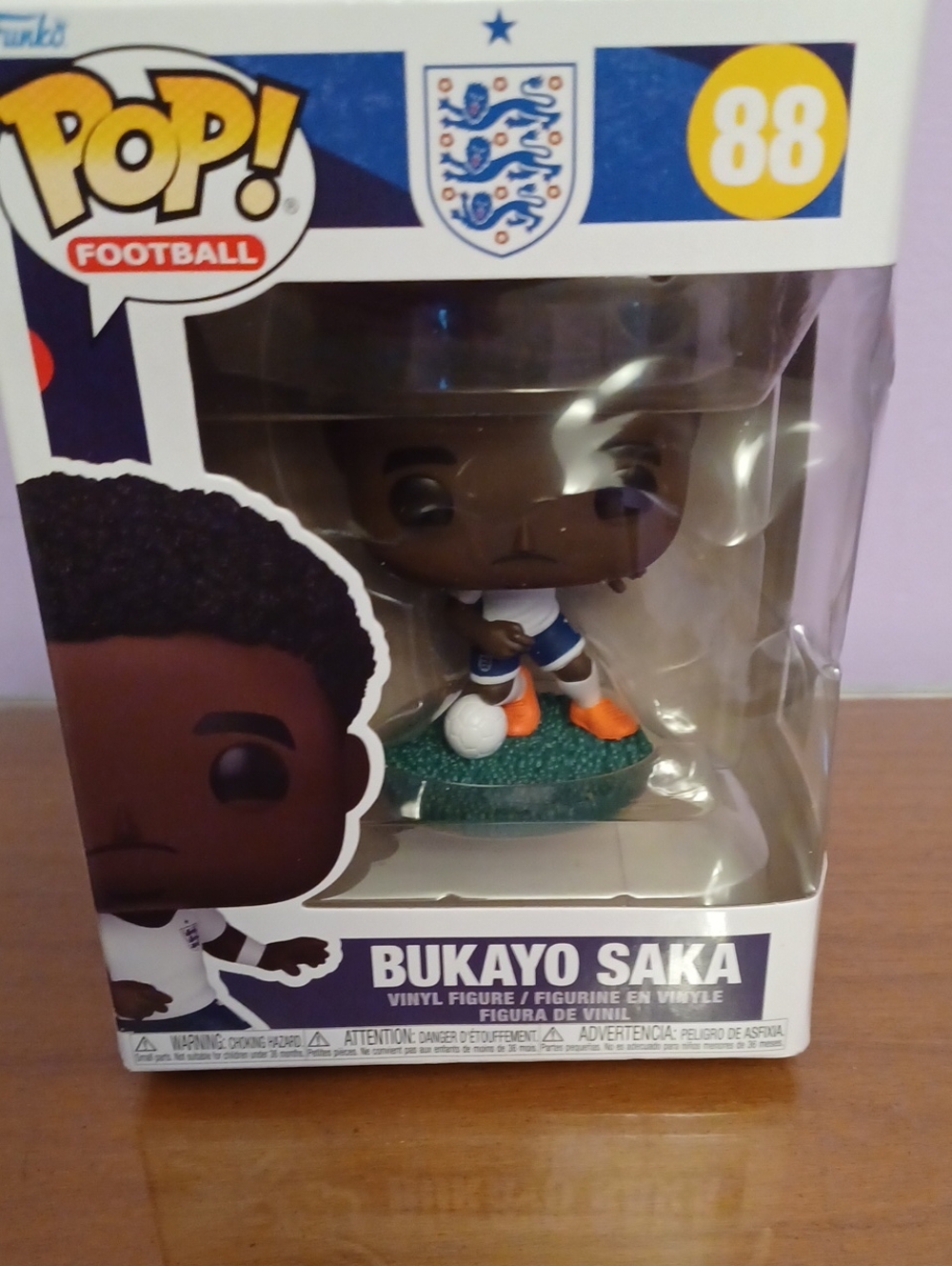 Funko Bukayo Saka Vinyl Figure - White, Blue & Orange